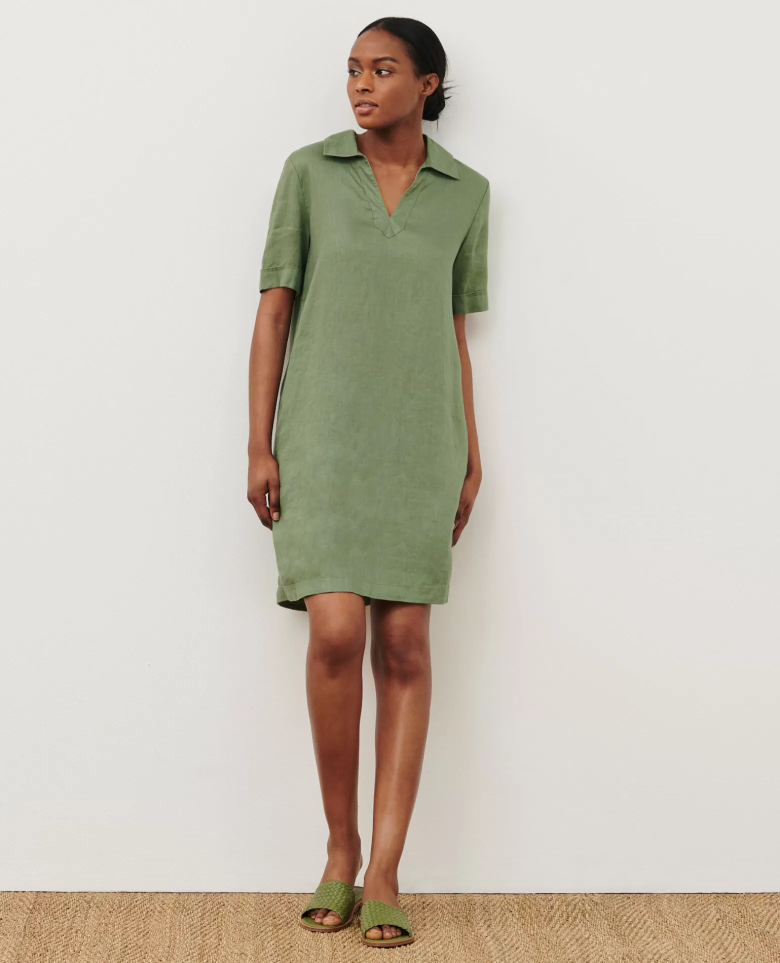 Robes | Comptoir des Cotonniers Daisy - Robe Iconique En Lin 52 Green